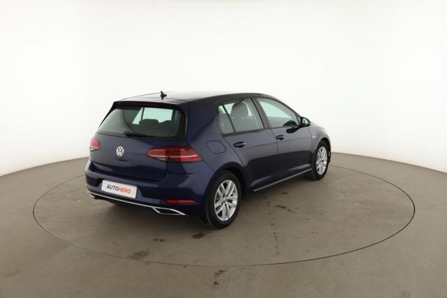 Volkswagen Golf image 4