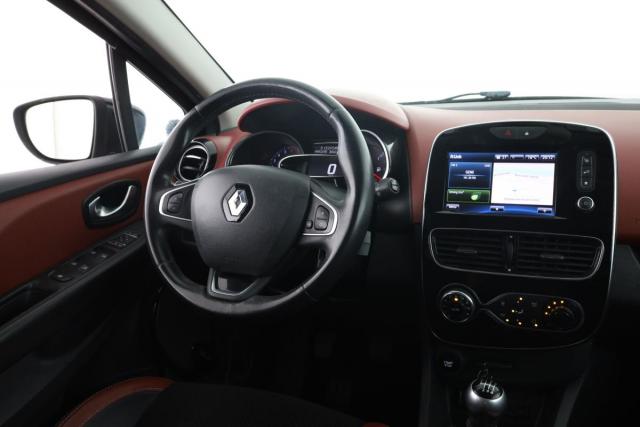 Renault Clio image 9
