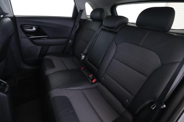Kia Niro image 9