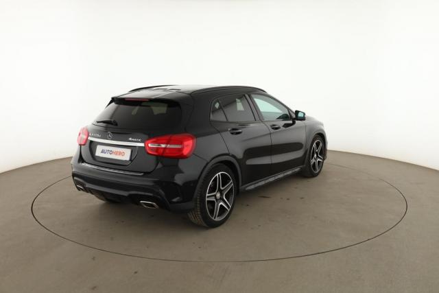 Mercedes Benz Gla image 1