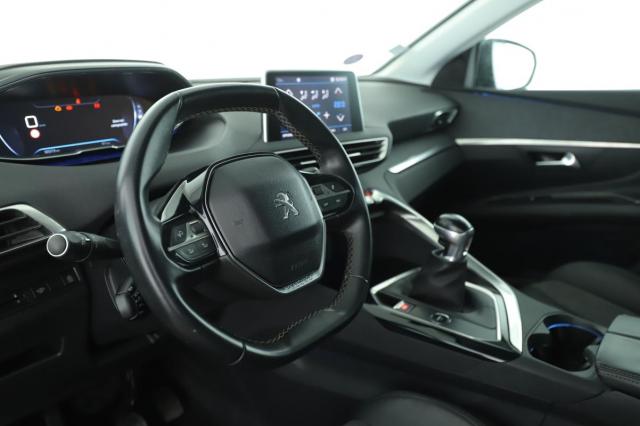 Peugeot 3008 image 1