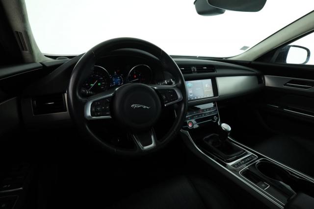 Jaguar Xf image 4