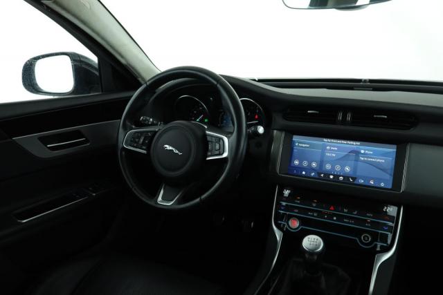 Jaguar Xf image 2