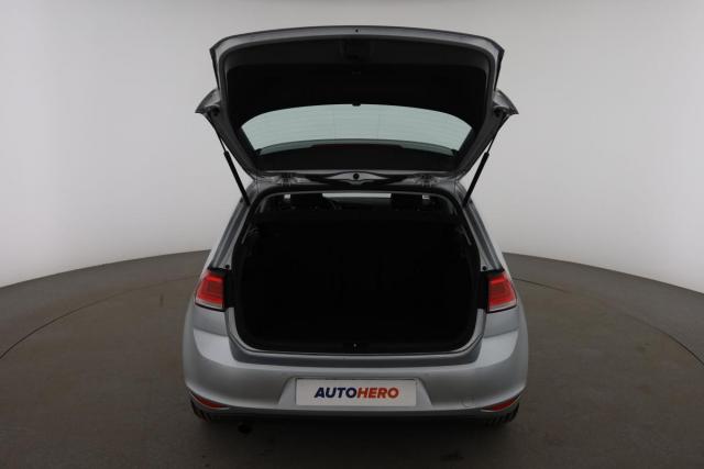 Volkswagen Golf image 4