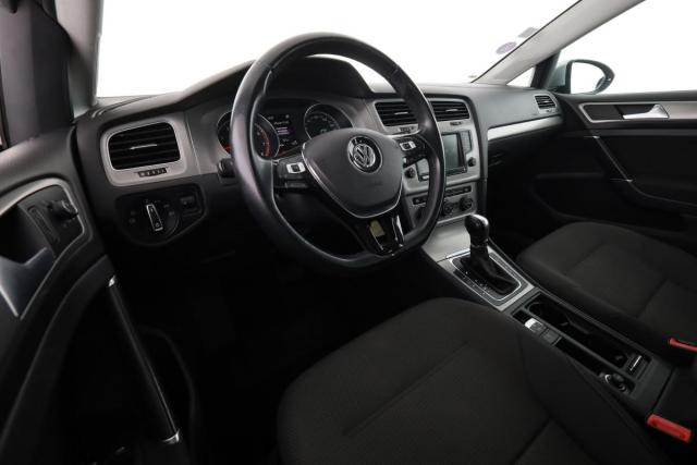 Volkswagen Golf image 1
