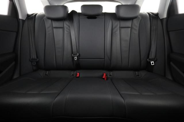 Audi A4 Avant image 6