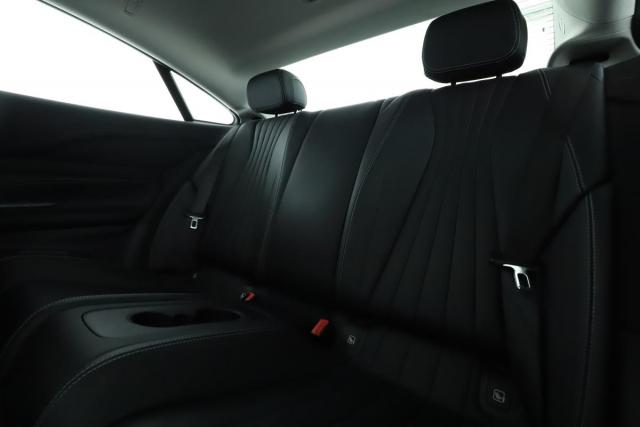 Mercedes Benz Classe E Coupe image 9