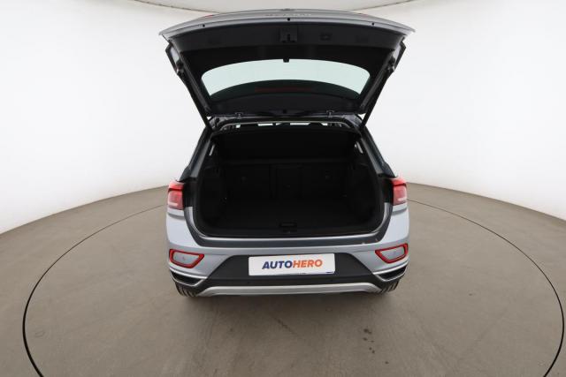 Volkswagen T-Roc image 6
