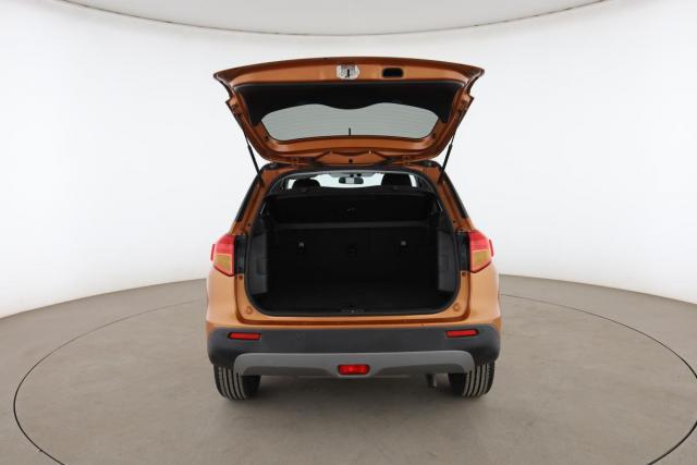 Suzuki Vitara image 3
