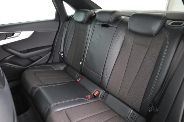 Audi A4 image 2