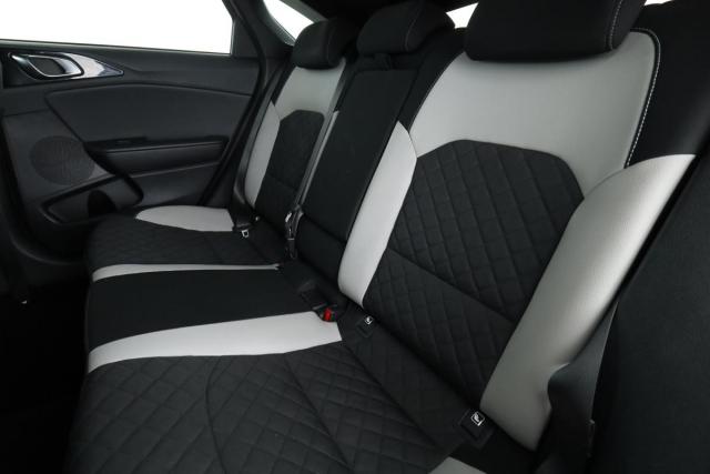 Kia Proceed image 3