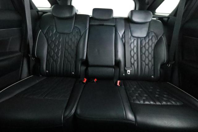 Kia Sorento image 5