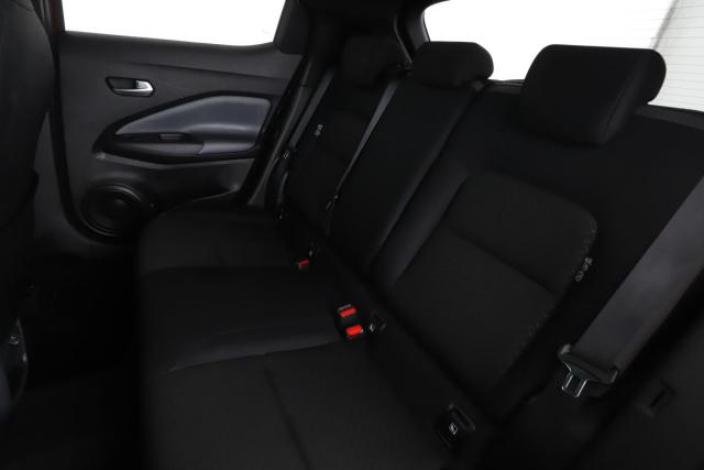 Nissan Juke image 5