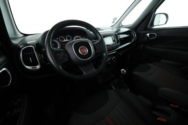 Fiat 500l image 9