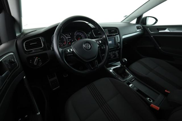 Volkswagen Golf image 1