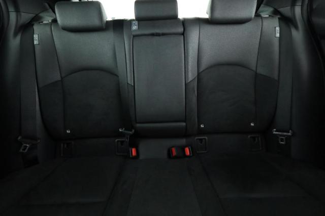 Lexus Ux image 8
