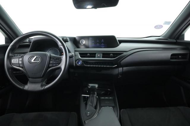 Lexus Ux image 7