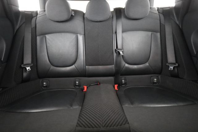 Mini Clubman image 5