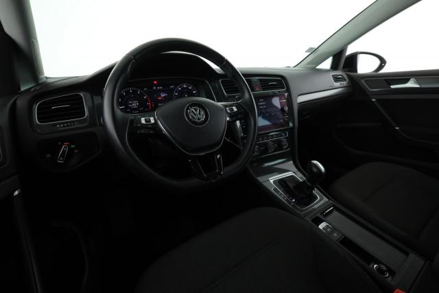 Volkswagen Golf image 7