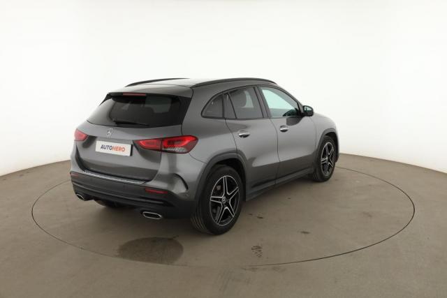 Mercedes Benz Gla image 5
