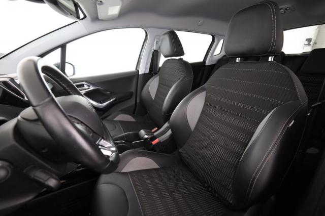 Peugeot 2008 image 5