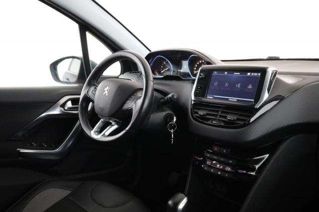 Peugeot 2008 image 4