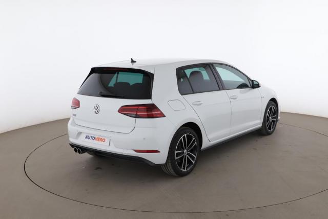 Volkswagen Golf image 1