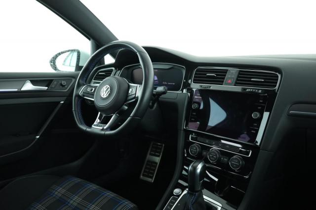 Volkswagen Golf image 6