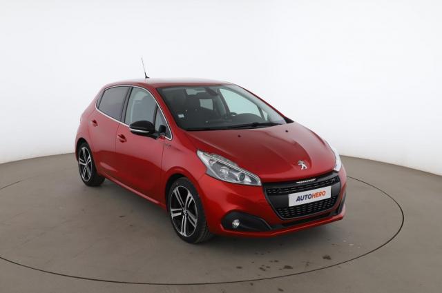Peugeot 208 image 8