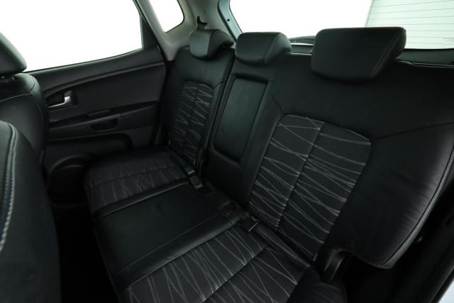 Kia Venga image 2