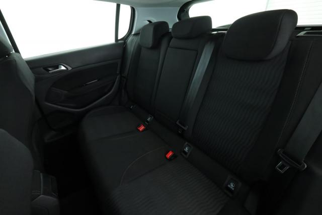Peugeot 308 image 7
