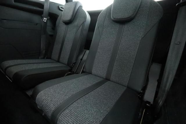 Peugeot 5008 image 7