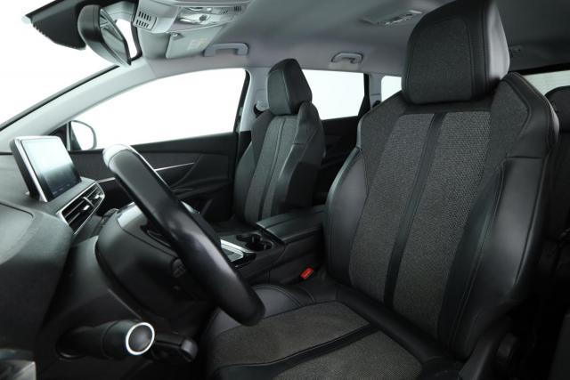 Peugeot 5008 image 1