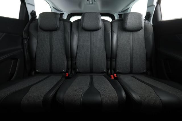 Peugeot 5008 image 3