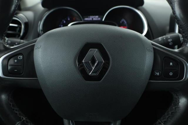 Renault Clio Estate image 3