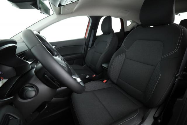 Renault Captur image 9
