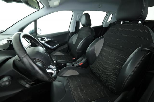 Peugeot 2008 image 4