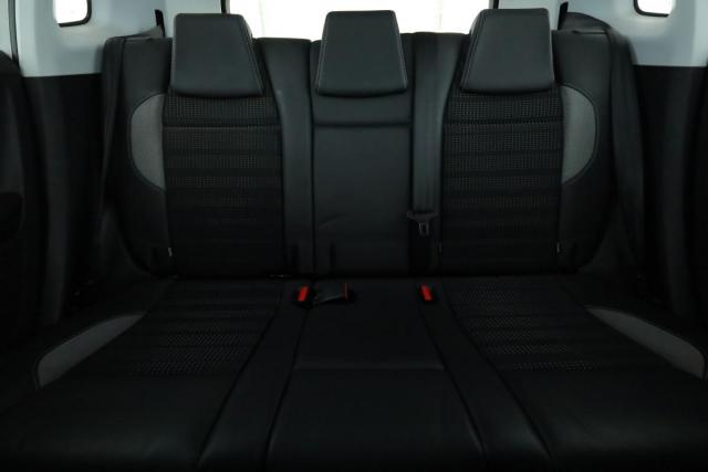 Peugeot 2008 image 5
