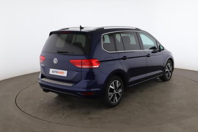 Volkswagen Touran image 2