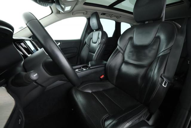 Volvo Xc60 image 2