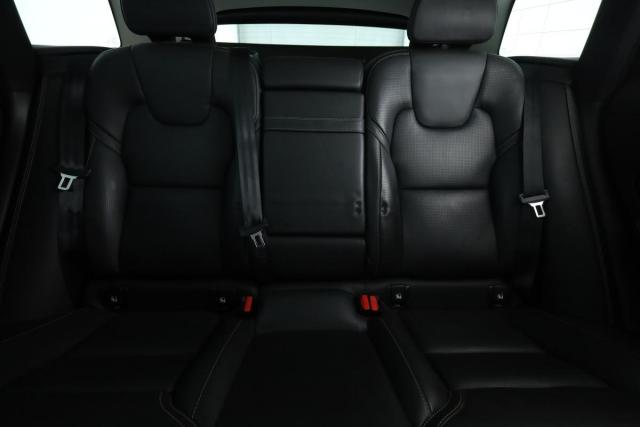 Volvo Xc60 image 8