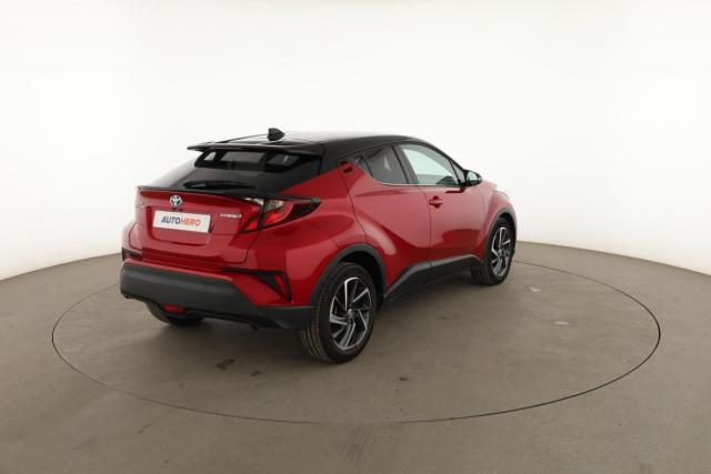 Toyota C-Hr image 8