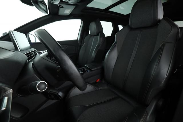 Peugeot 3008 image 3