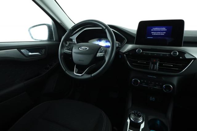 Ford Kuga image 3