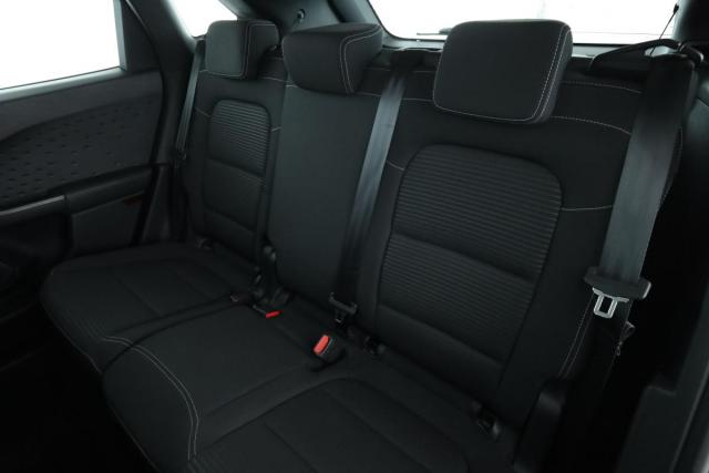 Ford Kuga image 5