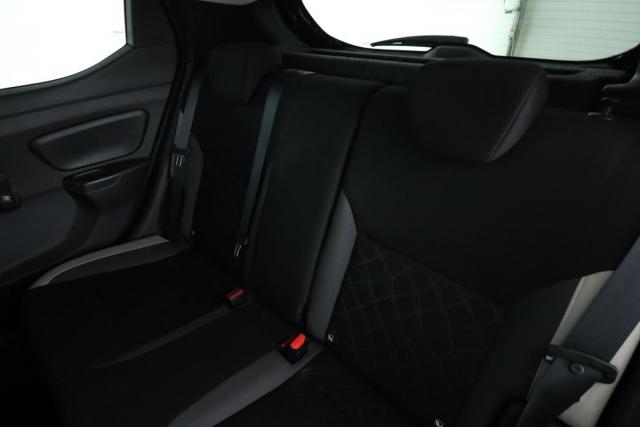 Nissan Micra image 4