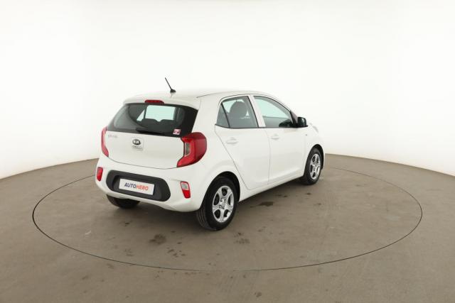 Kia Picanto image 2