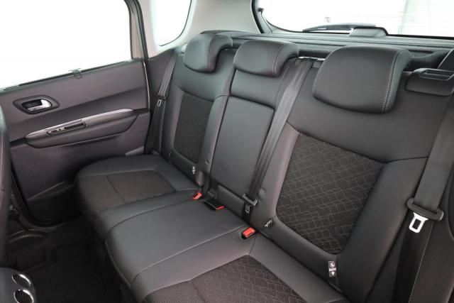 Peugeot 3008 image 8