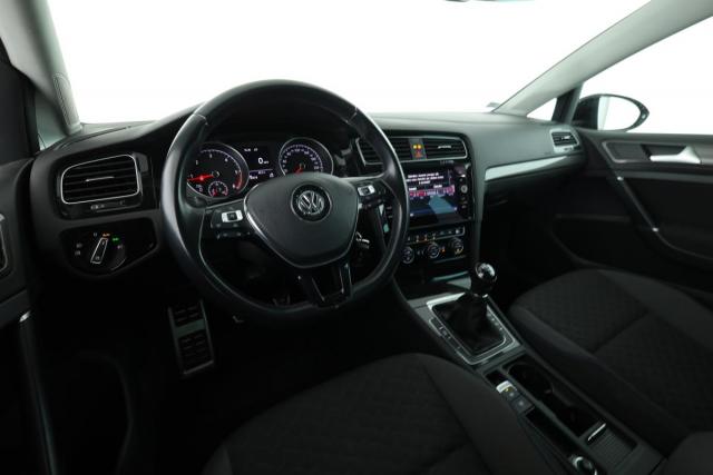 Volkswagen Golf image 2