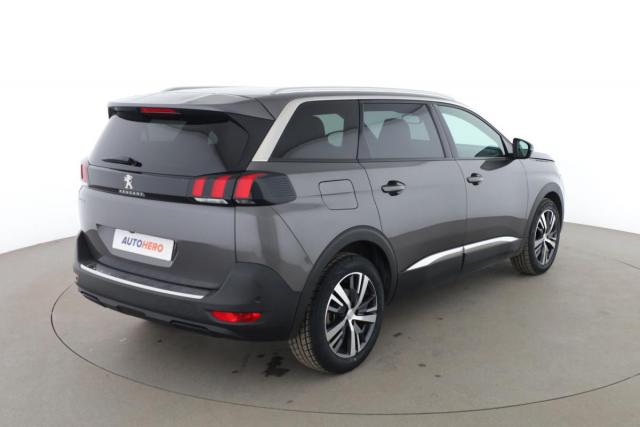 Peugeot 5008 image 8